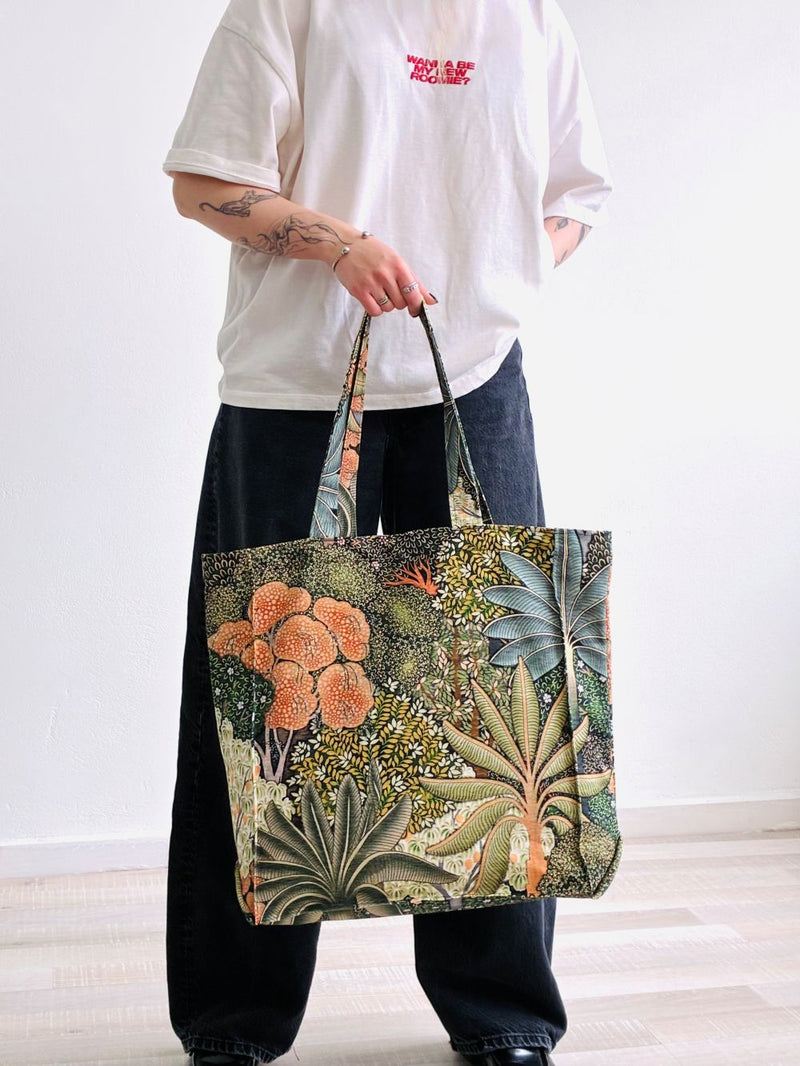 Tote bags