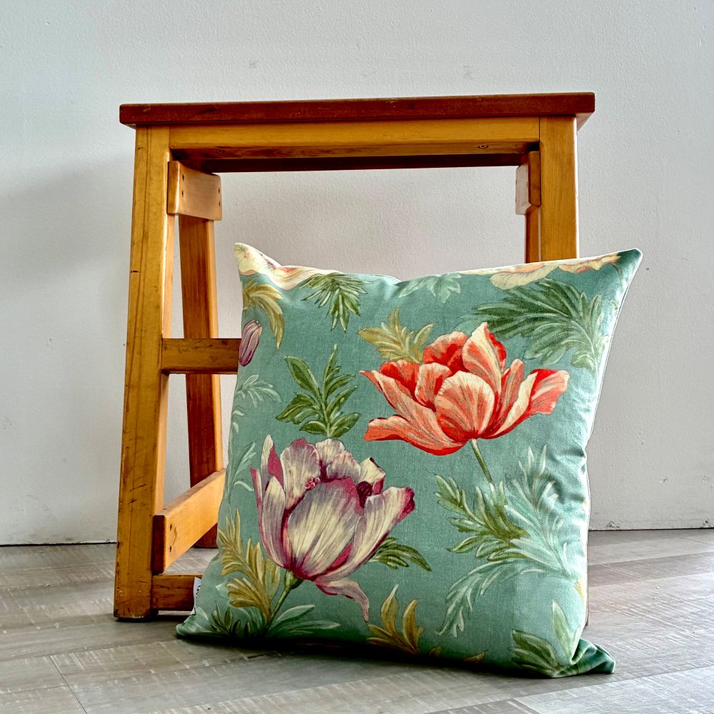 βελούδινο μαξιλάρι - tulips